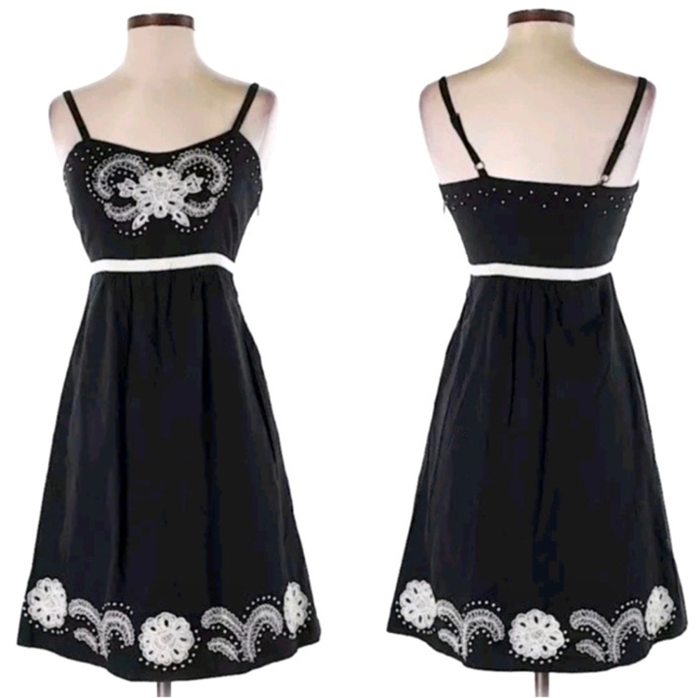 Anthro Moulinette Soeurs Atwitter Dress Women’s Size 4 Embroidered Fit and Flare